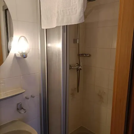 Burghof Garni Hotel Dierdorf