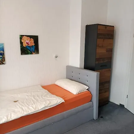 Burghof Garni Hotel 3*