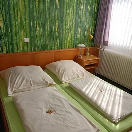 Hotel Burghof Garni