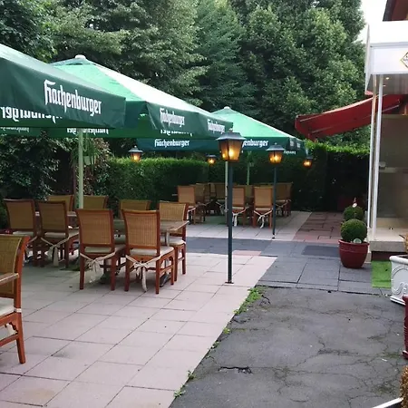 Hotel Burghof Garni 3*