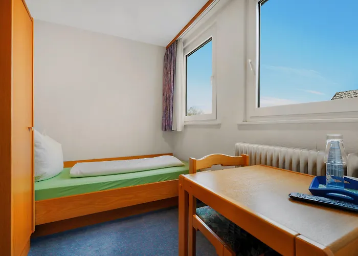 מלון Hotel-restaurant Babylon 3*